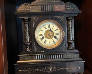 Beautiful Antique Eastlake German Mantle Clock 