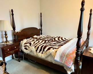 4 post cherry wood bedroom set with night stand. 