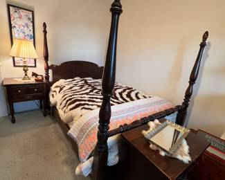 Bedroom set