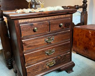 Night stand. 
