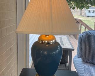 Ceramic table lamp