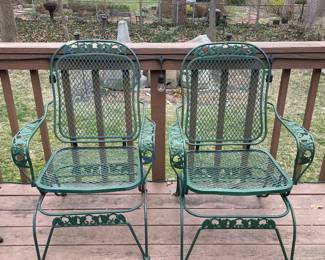 Set 4 green wrought iron outdoor chairs
