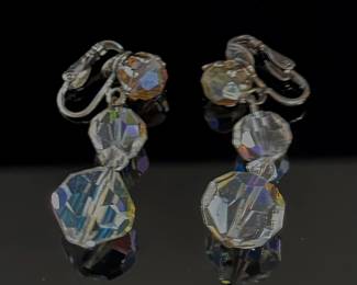 Vtg. Crystal clip on earrings