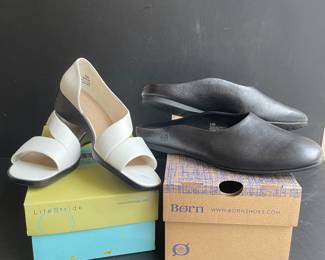 Life Stride & Born shoes 8.5