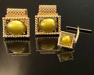 Vtg. cuff links