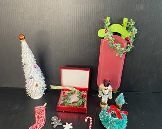 Dollhouse miniatures holidays