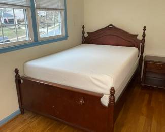 Full size wood bedframe & Sealy mattress boxspring