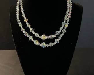 Vtg. crystal necklace