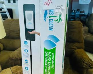 Automatic hand sanitizer 