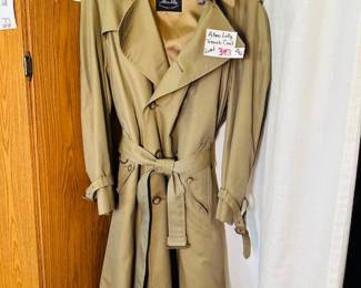 Trench coat large 