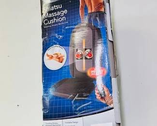 Massage cushion 