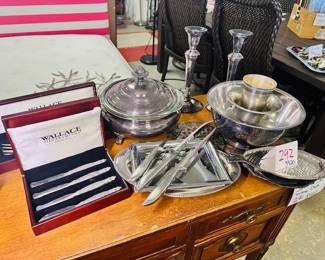 Silverplated lot 