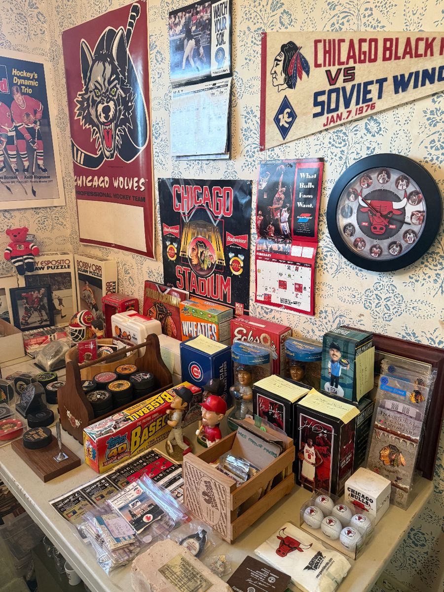 Vintage sports collectables 