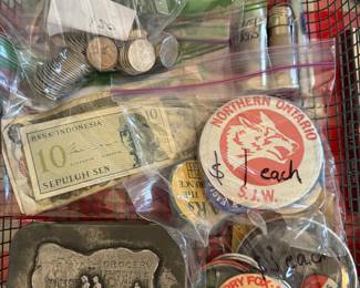 Vintage USA and international coins and notes. Vintage pins and badges 
