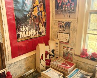 Sports memorabilia, Jordan and Bulls memorabilia, vintage sports newspapers and magazines 
