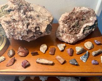 Shells, fossils, gem stones