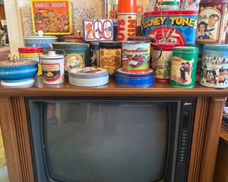 Vintage tins and advertisements. Zenith TV