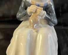 Royal Copenhagen Denmark Porcelain Sculpture "Amager Girl Knitting" #1317