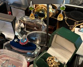 Our appraiser Heather is here to help you invest in luxury assets: fine jewelry, gold, platinum, silver, diamonds and more!