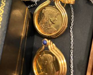 Our appraiser Heather is here to help you invest in luxury assets: fine jewelry, gold, platinum, silver, diamonds, Egyptian and more!