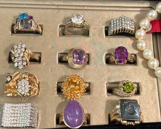 Our appraiser Heather is here to help you invest in luxury assets: fine jewelry, gold, platinum, silver, diamonds and more!