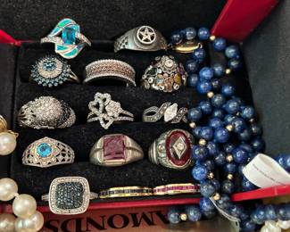 Our appraiser Heather is here to help you invest in luxury assets: fine jewelry, gold, platinum, silver, diamonds and more!