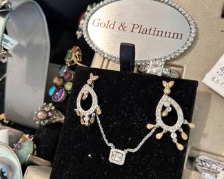 Our appraiser Heather is here to help you invest in luxury assets: fine jewelry, gold, platinum, silver, and more!