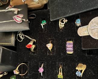 Our appraiser Heather is here to help you invest in luxury assets: fine jewelry, gold, platinum, silver, diamonds and more!