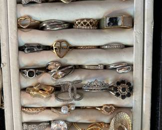 Our appraiser Heather is here to help you invest in luxury assets: fine jewelry, gold, silver, diamonds, and more!