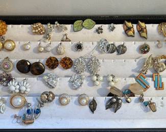 Our appraiser Heather is here to help you invest in luxury assets: fine jewelry, gold, diamonds, and more!