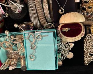 Our appraiser Heather is here to help you invest in luxury assets: fine jewelry, gold, platinum, silver, diamonds, Tiffany & Co, and more!