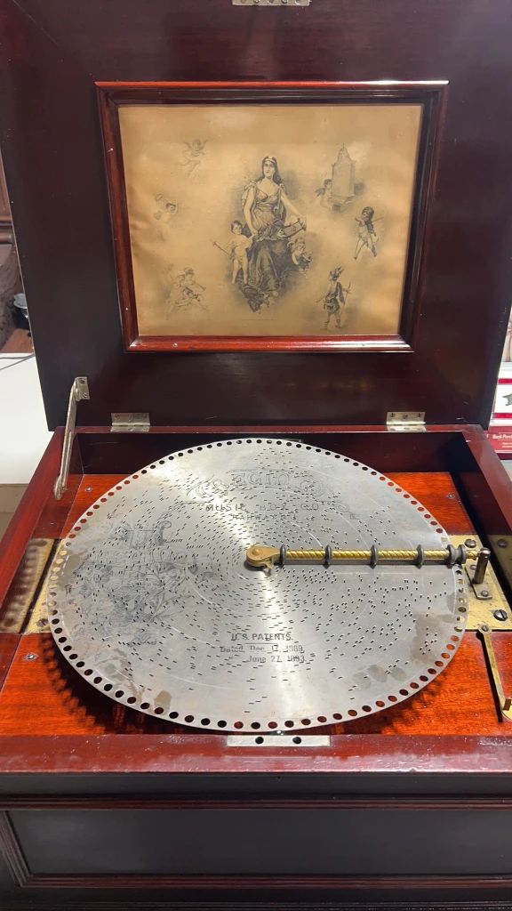 Regina Disc Music Box and Stand