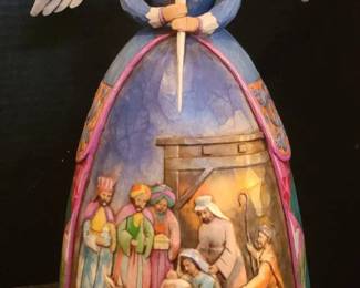 Jim Shore "A Star Shall Guide Us"
https://ctbids.com/estate-sale/34628/item/3894625/Jim-Shore-A-Star-Shall-Guide-Us