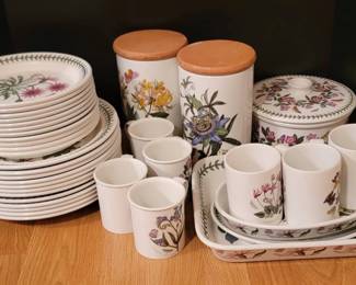 Portmeirion Botanic Garden Kitchen Collection
https://ctbids.com/estate-sale/34628/item/3898366/Portmeirion-Botanic-Garden-Kitchen-Collection
