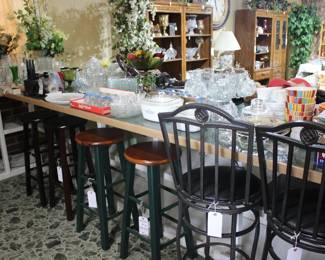 SELECTION OF BAR STOOLS