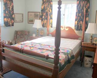4 Post Queen Bed