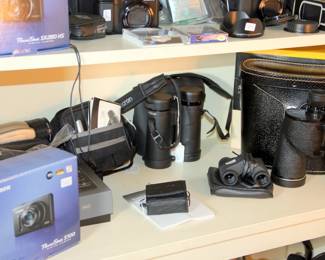Cameras & Binoculars