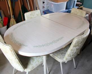 MCM Kitchen Table & Chairs