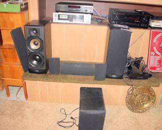 Paradigm Studio 40 Speakers, Definitive Technologies Subwoofer, Pro Cinema Speakers
