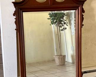 Federal framework mirror