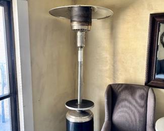 7ft propane outdoor space heater in great condition 