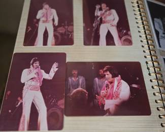 Elvis Presley Photo Album
- A fantastic collector’s item for any Elvis Presley fan! This vintage photo album features iconic shots of The King in his iconic white jumpsuit, taken during his performances. The vibrant images capture his charisma and charm, making this album a must-have for music lovers and Elvis memorabilia collectors alike.