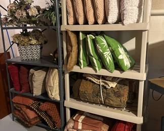 Misc pillows, linens