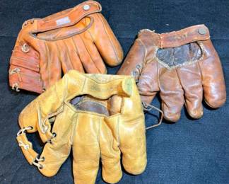 Vintage Baseball Gloves Hutch, Wilson  Others