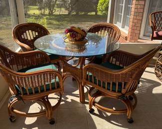 Retro rare Rattan kitchen table 4 chairs on casters, glass top BUY IT NOW! $398