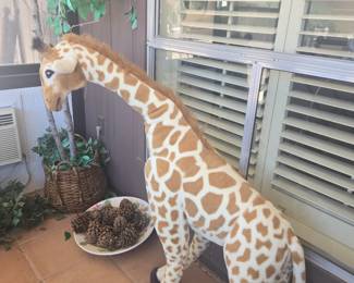 Stuffed Giraffe 🦒