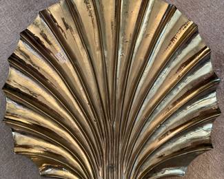 Casa Bique Brass Clam Shell
