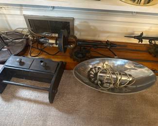 Lamps, hanging wall caninet