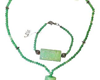 Vintage Carved Jadite Necklace  Bracelet