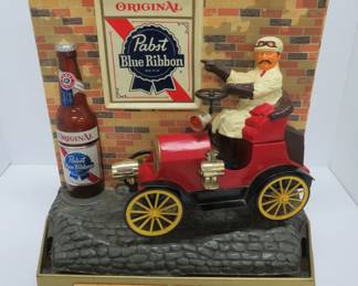Motion light, working, car moves, Jalopy sign Pabst